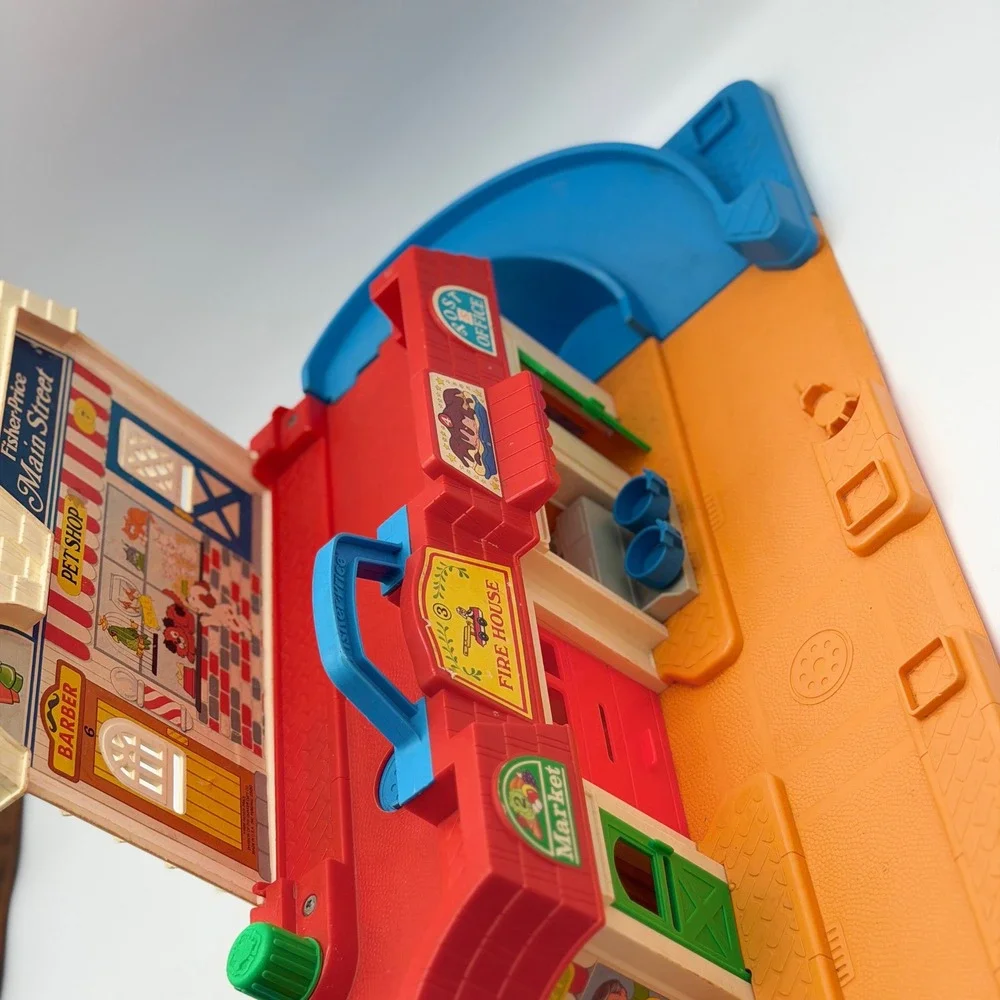 Vintage‎ 1986 Fisher-Price Main Street Playset 2500 Town Fire House Market Toy